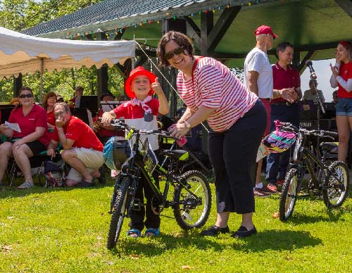 Celebrating Canada Day during FunFest 2019: Lucky winner of a bike